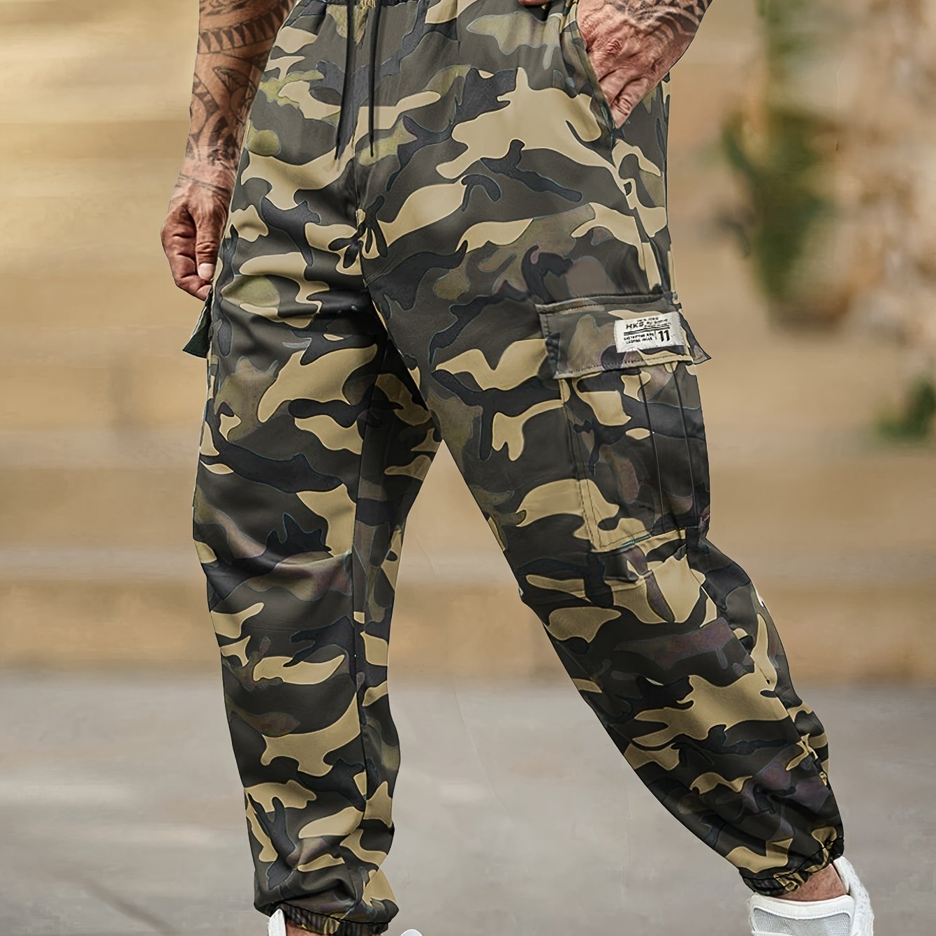 Men's Camo Cargo Pants With Side Pockets