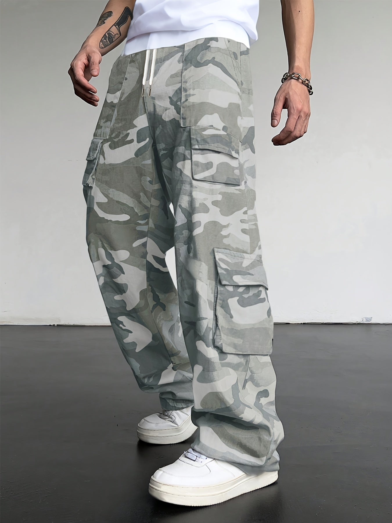 Men's Cargo Pants With Multiple Pockets for All Seasons