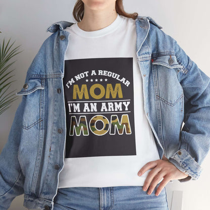 T-shirt « Je suis une maman militaire » | T-shirt en coton épais 2025