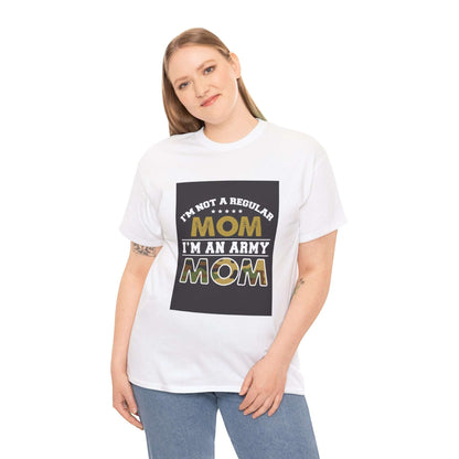 T-shirt « Je suis une maman militaire » | T-shirt en coton épais 2025