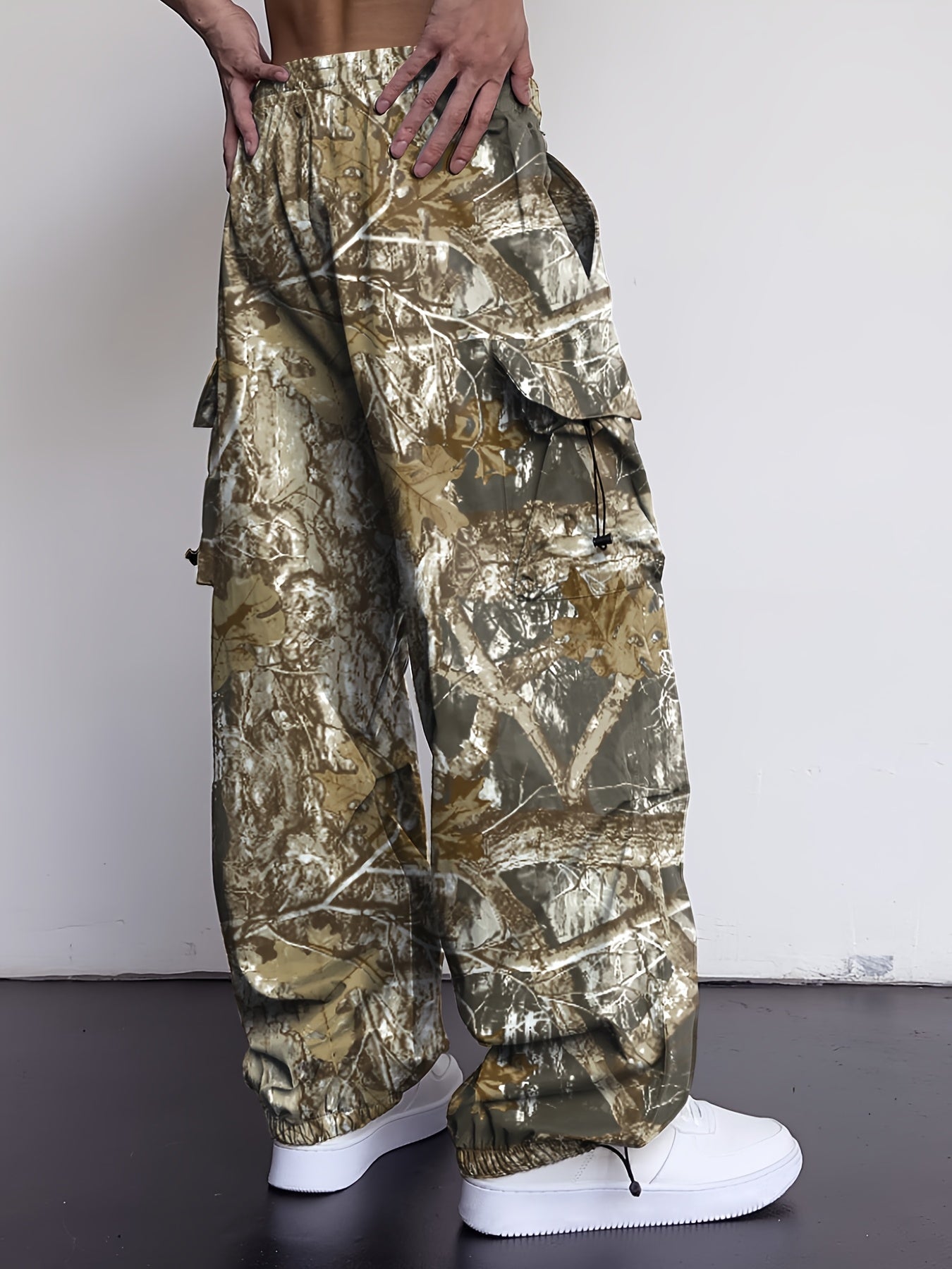 Men's Camo Cargo Pants with Multi-Pocket | Loose Fit