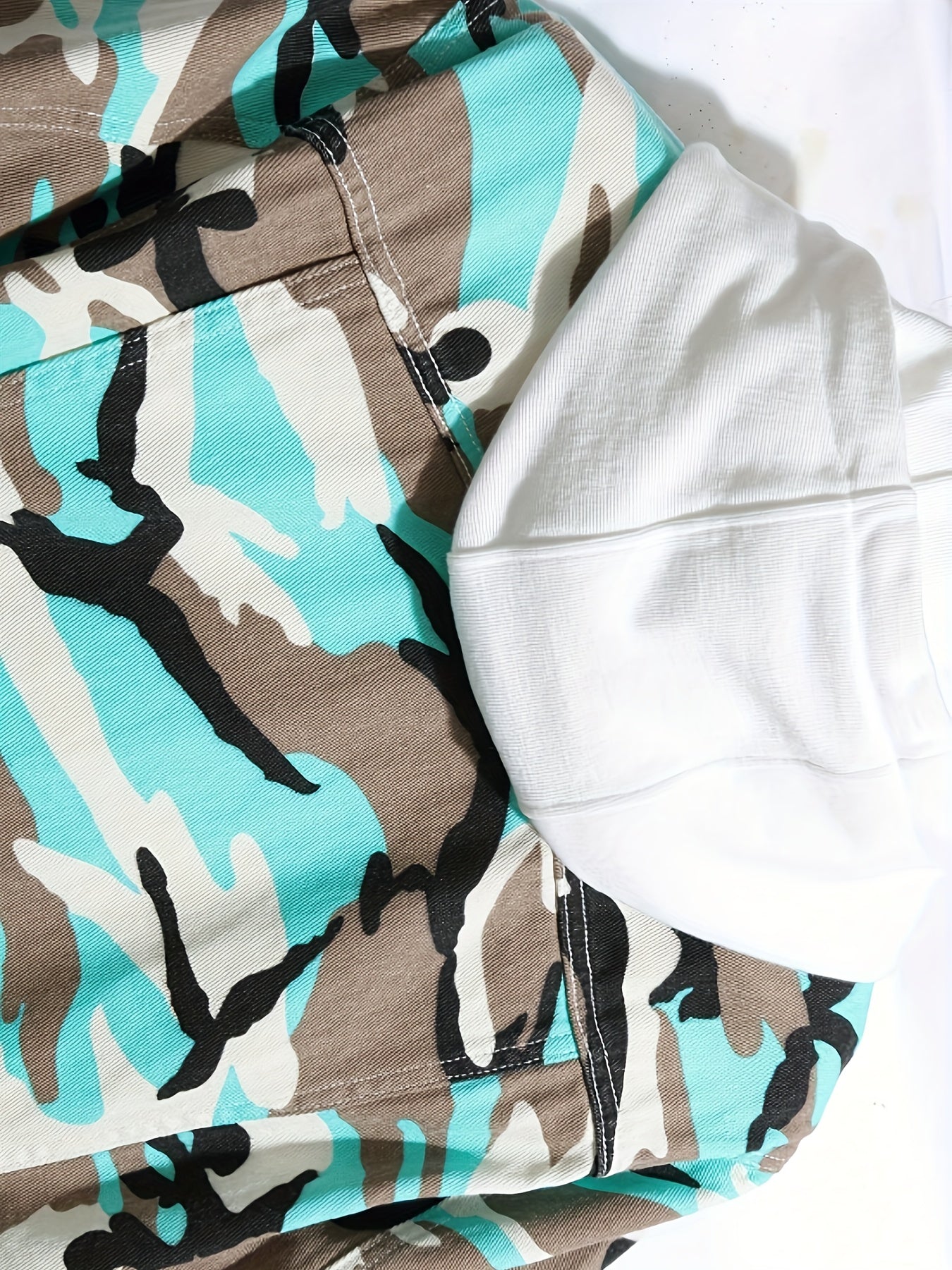 Men's Stylish Camouflage Print Denim Jacket