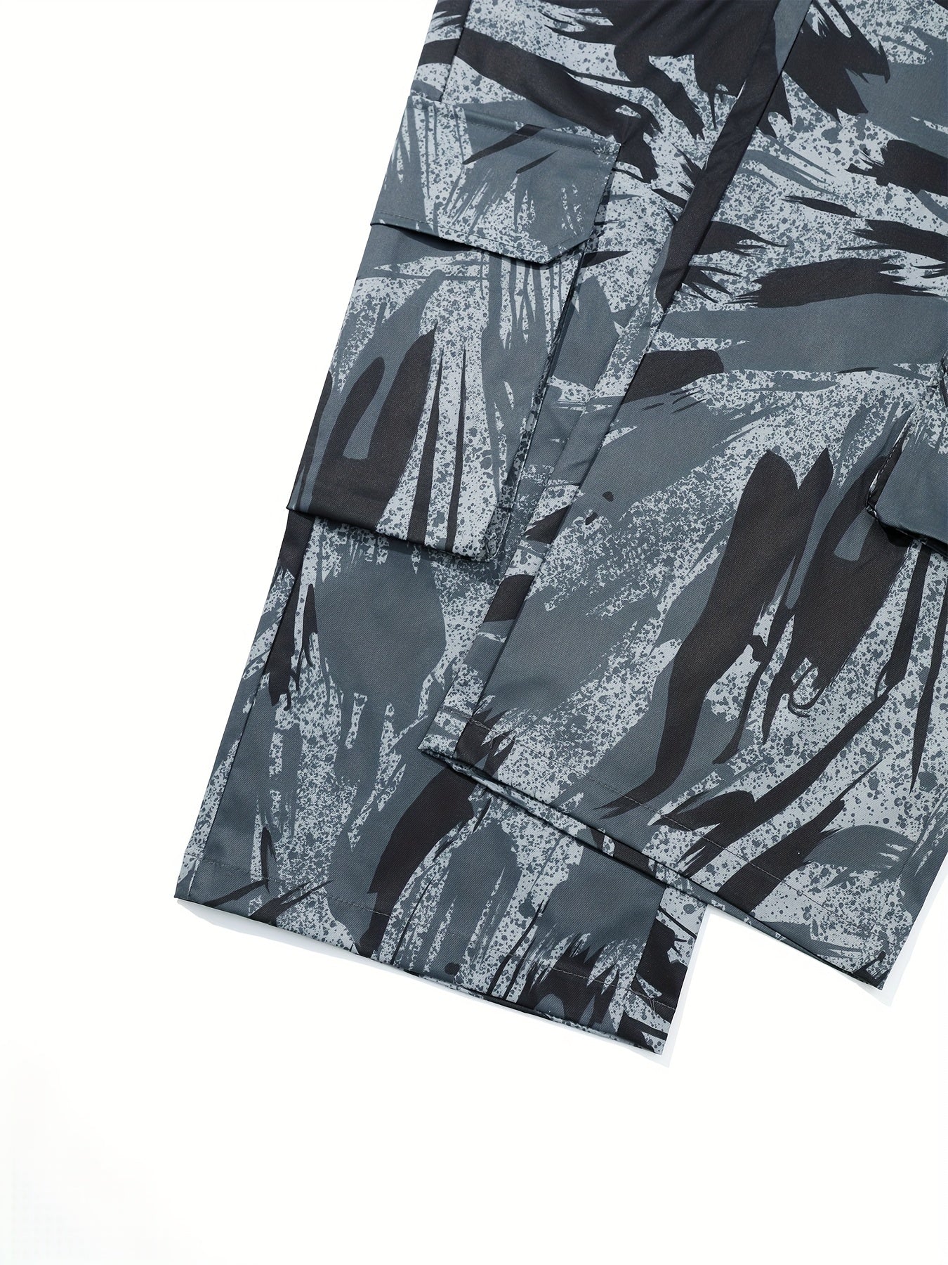 Men's Camo Cargo Pants | Loose Fit, Multi-Pocket Design