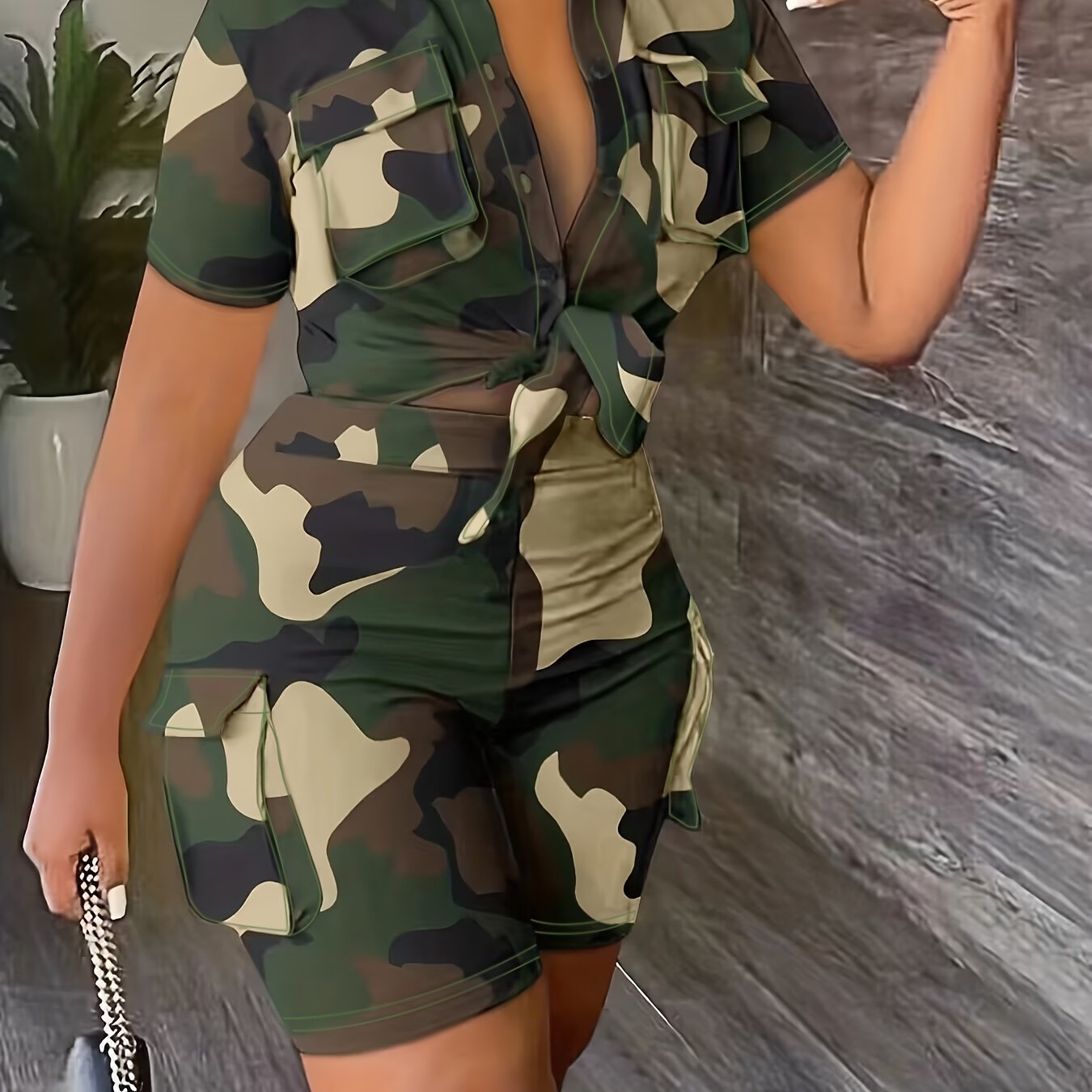 Plus Size Camo Outfit Set: Button-Up Crop Top & Shorts with Pockets