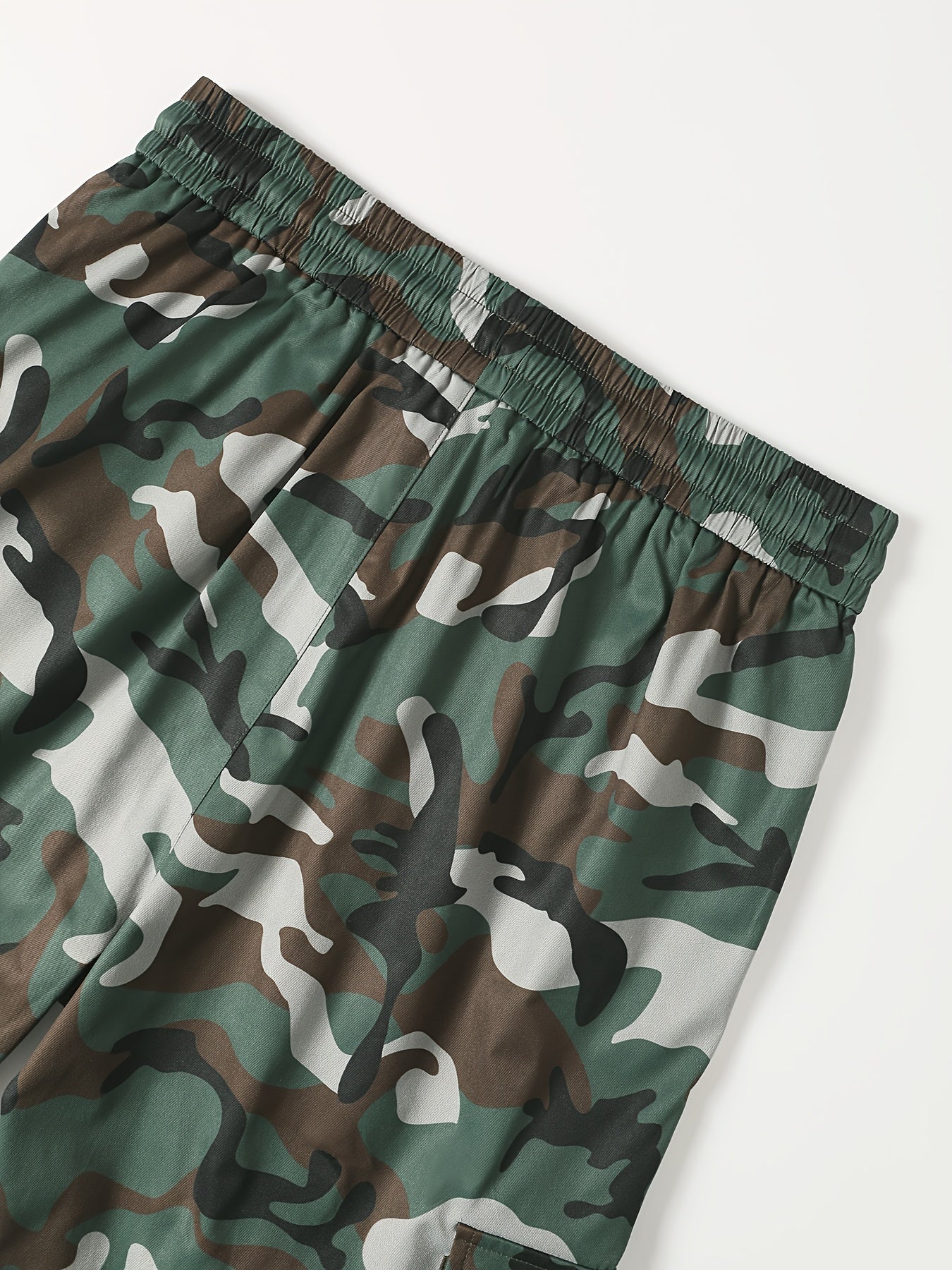 Men's Camo Cargo Pants with Flap Pockets & Invisible Zipper