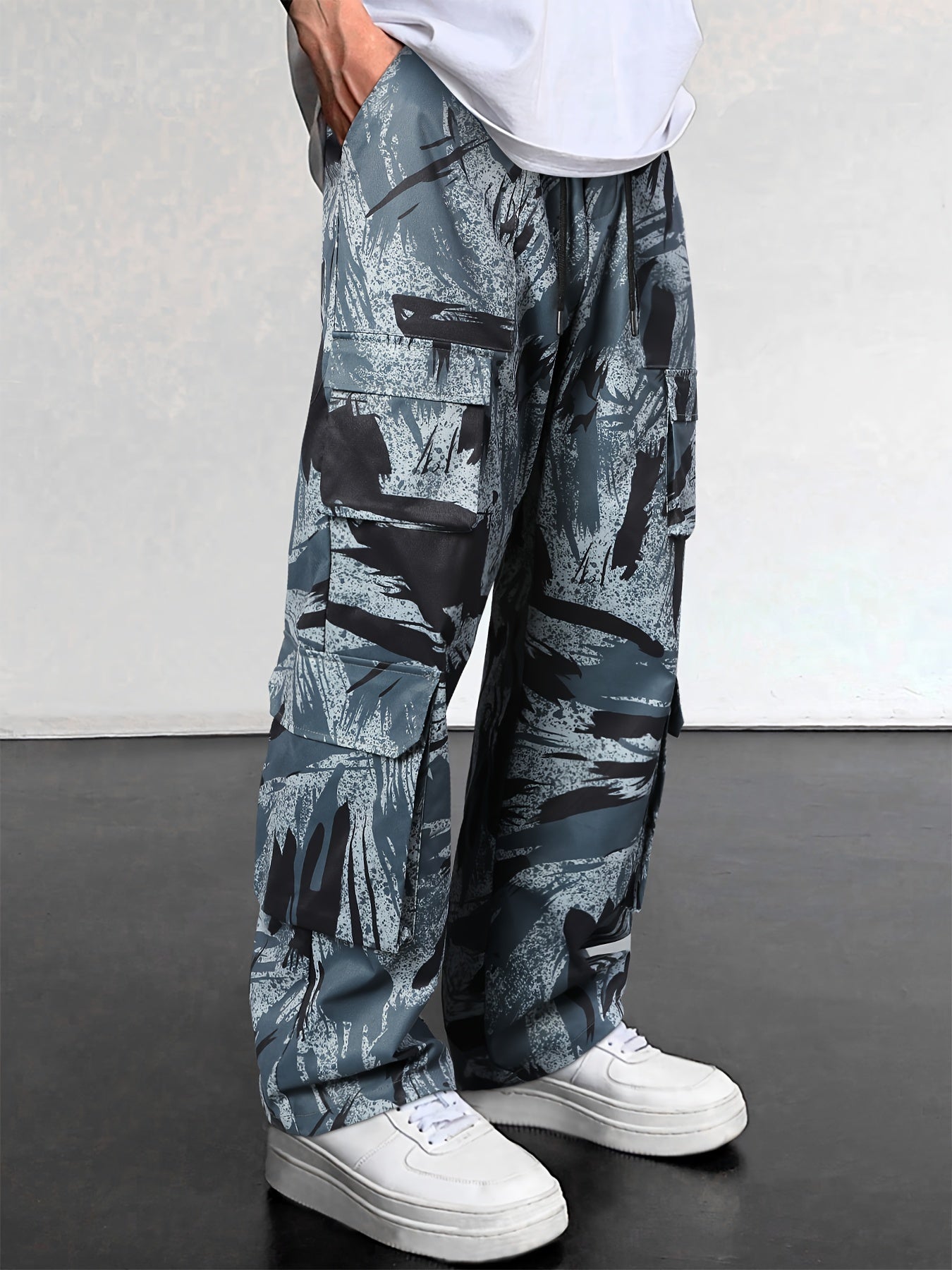 Men's Camo Cargo Pants | Loose Fit, Multi-Pocket Design