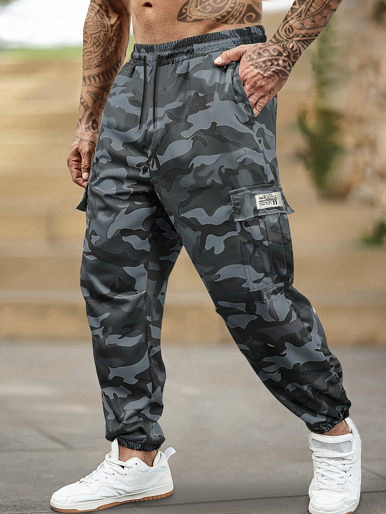 Men's Camo Cargo Pants With Side Pockets