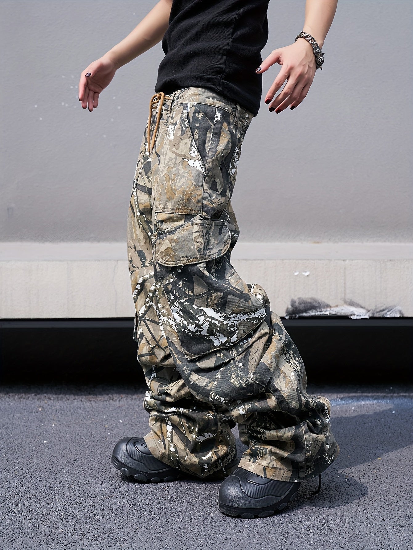 Men's Camouflage Print Denim Cargo Pants | Loose Fit