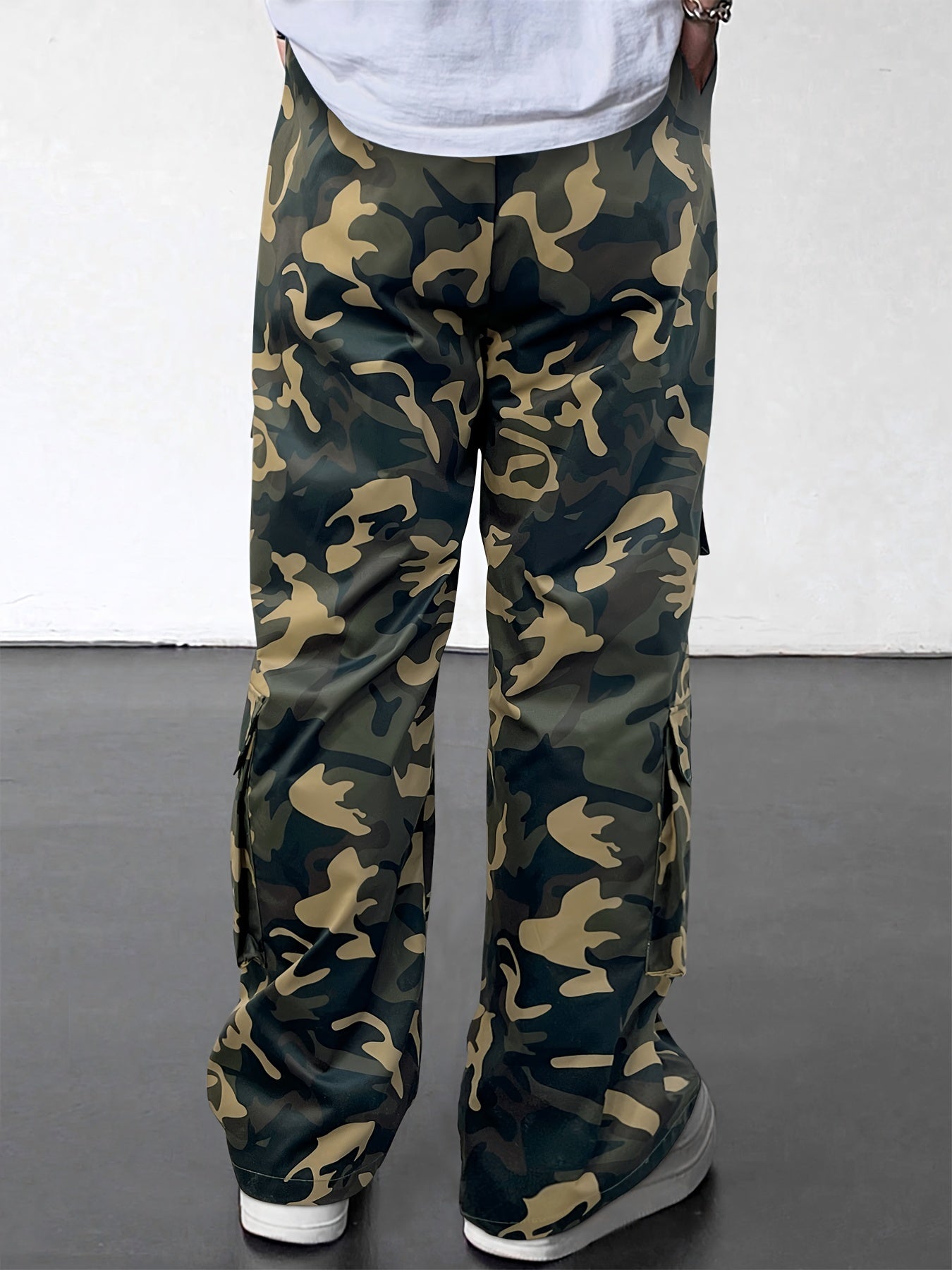 Men's Camo Cargo Pants | Loose Fit, Multi-Pocket Design