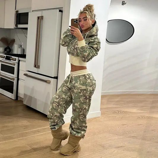 Camo 2-Piece Women’s Tracksuit Set: Hooded Sweatshirt & Wide-Leg Pants Camo Colors