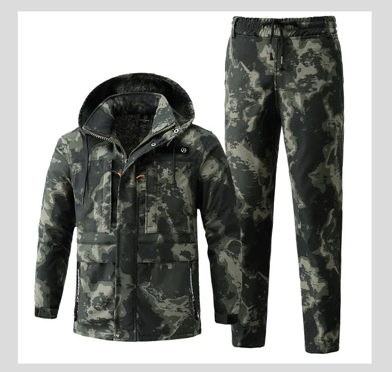 Men's Winter Camo Jacket: Velvet, Waterproof, Outdoor Sports Coat