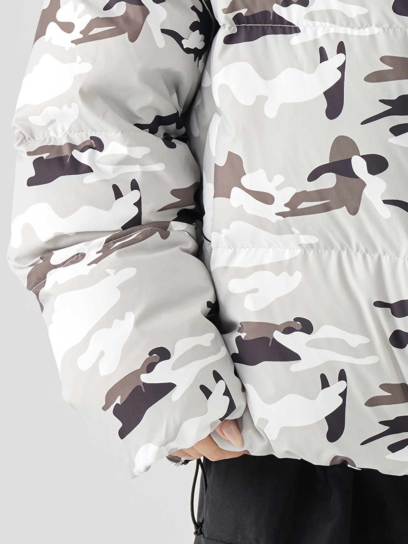 Camo Print Puffer Jacket for Men | Loose Fit, Letter Pattern