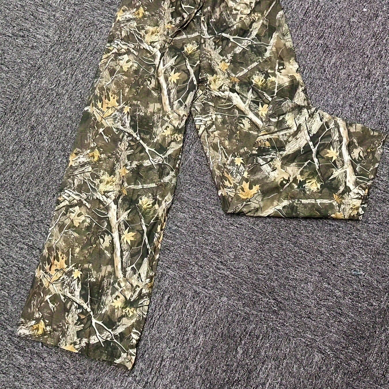 Women's Long Pants | Maple Leaf Camo Print Casual Loose Fit