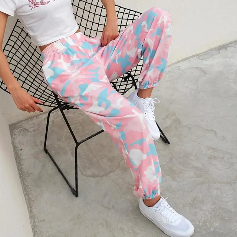 Pink Camo Pants Style