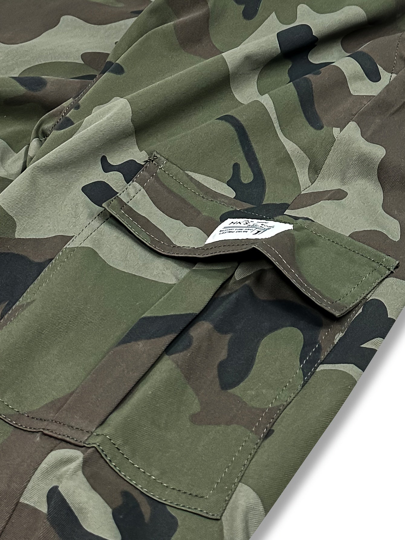 Cropped Camo Cargo Pants For Men