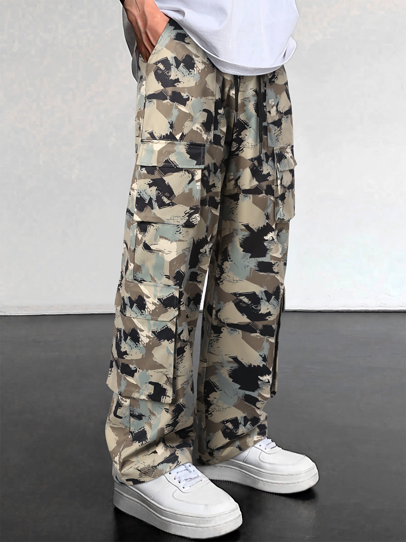 Men's Cargo Pants With Multiple Pockets for All Seasons